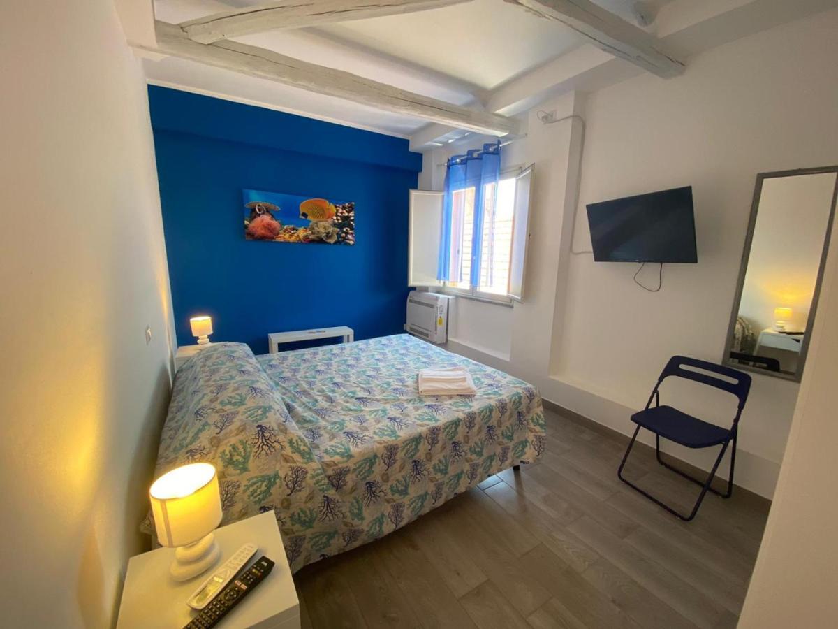 La Conchiglia 2.0 Bed & Breakfast Soverato Marina Exterior photo